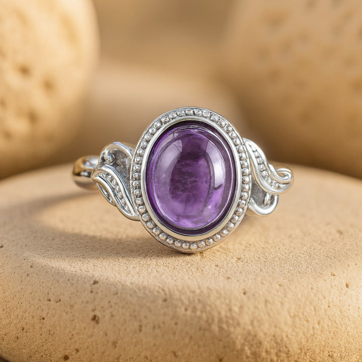 "Plenitude" Ring in Amethyst