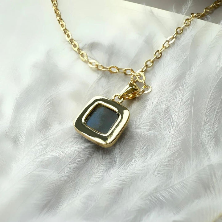 "Reflections of Light" Labradorite Pendant