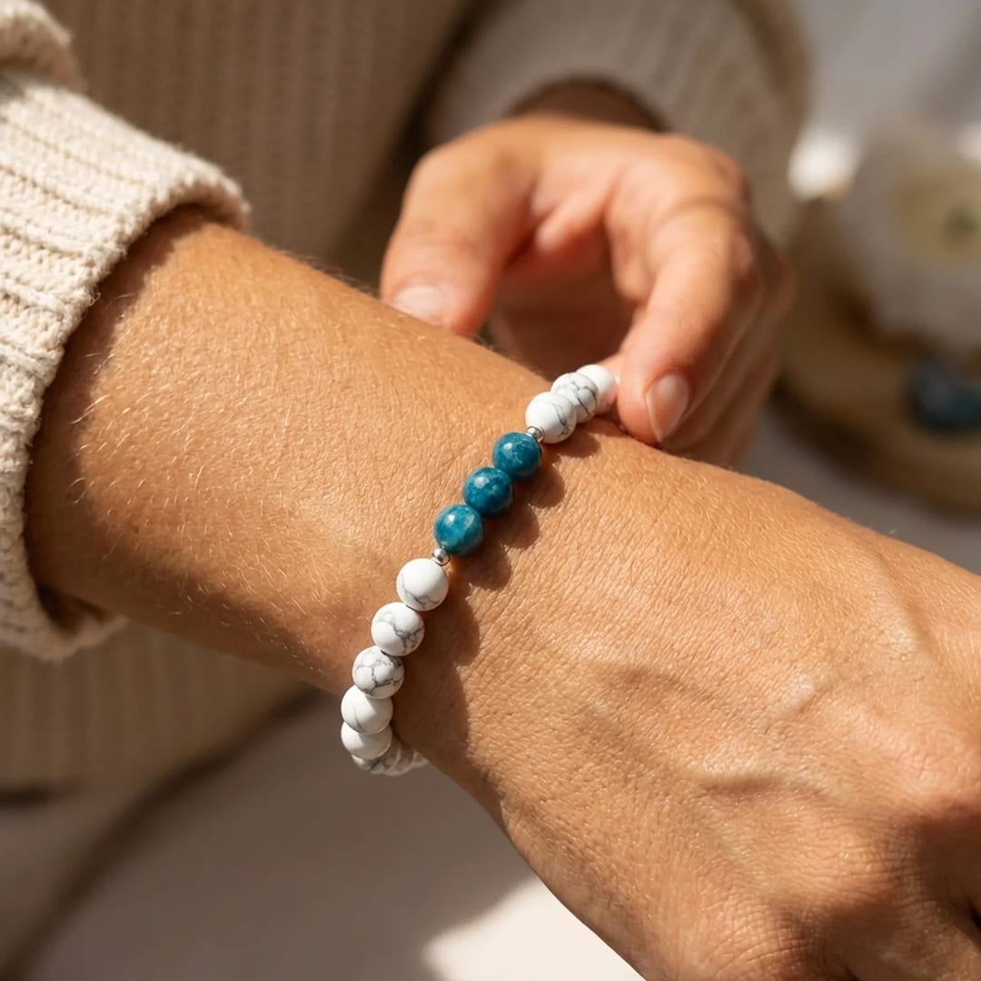 "Motivation" Bracelet in Apatite & Howlite