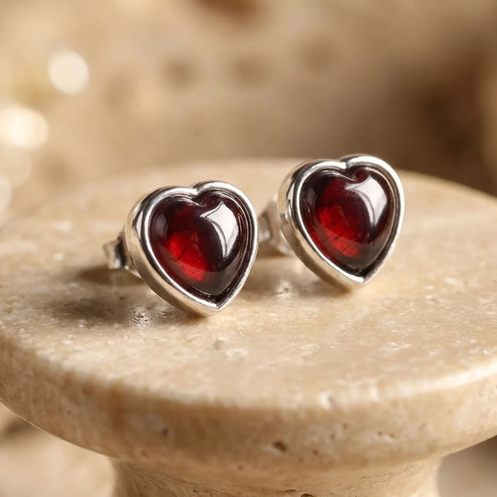 "Passion Heart" Earrings in Garnet & Silver Metal