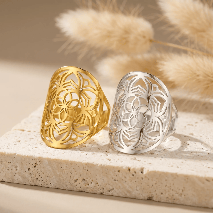 Adjustable Ring "Mandala Flower"