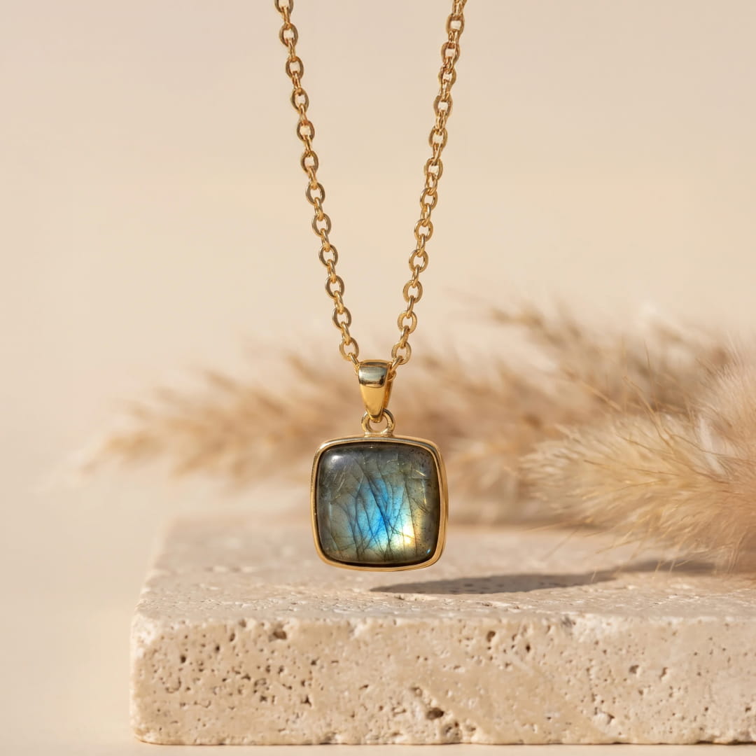 "Reflections of Light" Labradorite Pendant