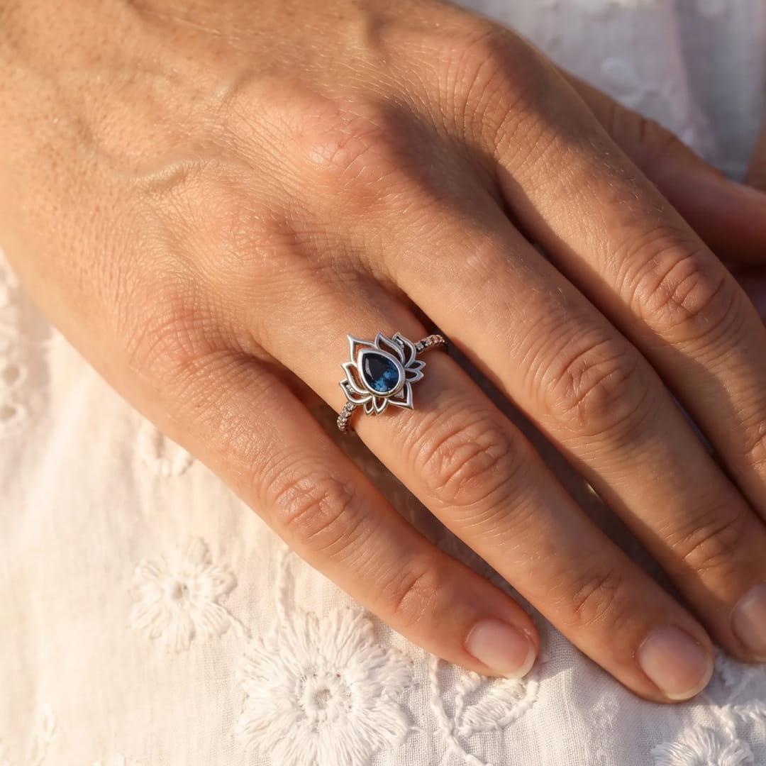 Adjustable Ring "Lotus Awakening"