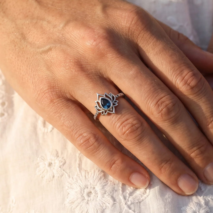 Adjustable Ring "Lotus Awakening"