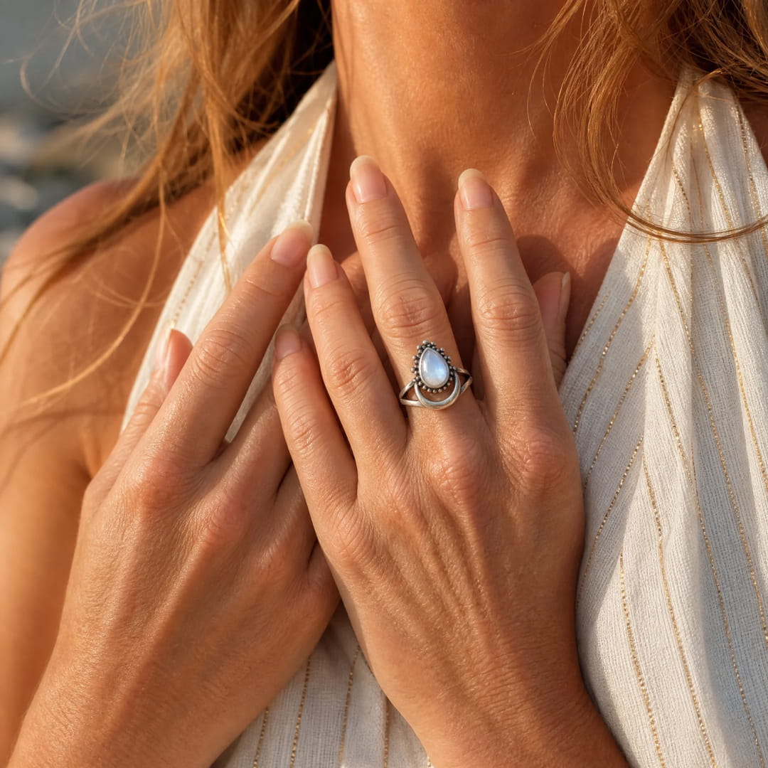 "Intuitive Moon" Ring in Moonstone