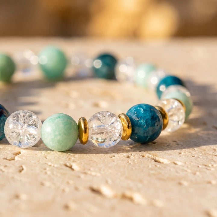 "Lagoon Dream" Bracelet in Amazonite, Apatite & Crackled Rock Crystal