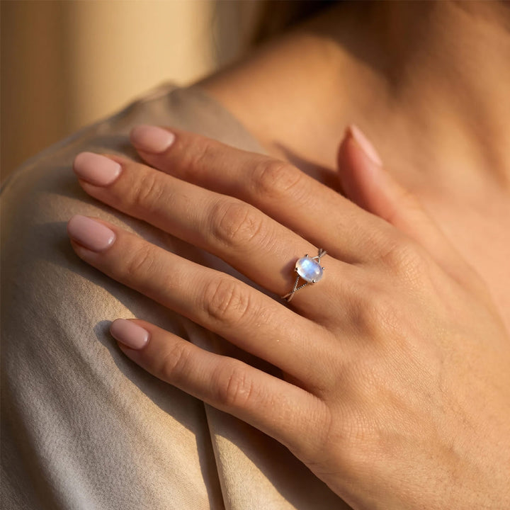 Adjustable Ring "Clarity of the Soul" in Moonstone