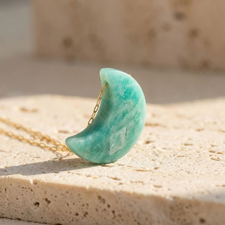 Moon Pendant “Inner Sweetness” in Amazonite