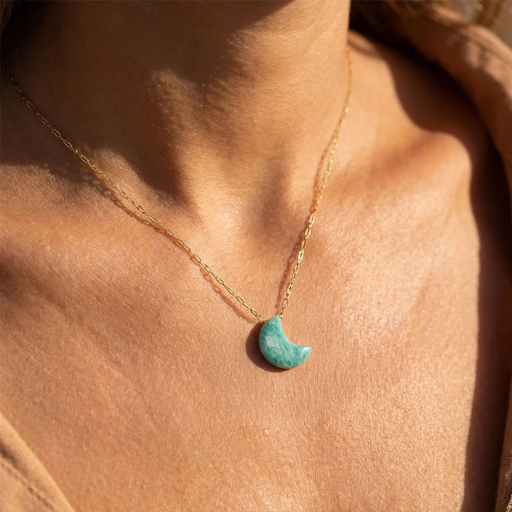 Moon Pendant “Inner Sweetness” in Amazonite