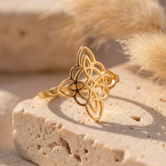 Adjustable Ring "Symbol of Protection" - Witch's Knot