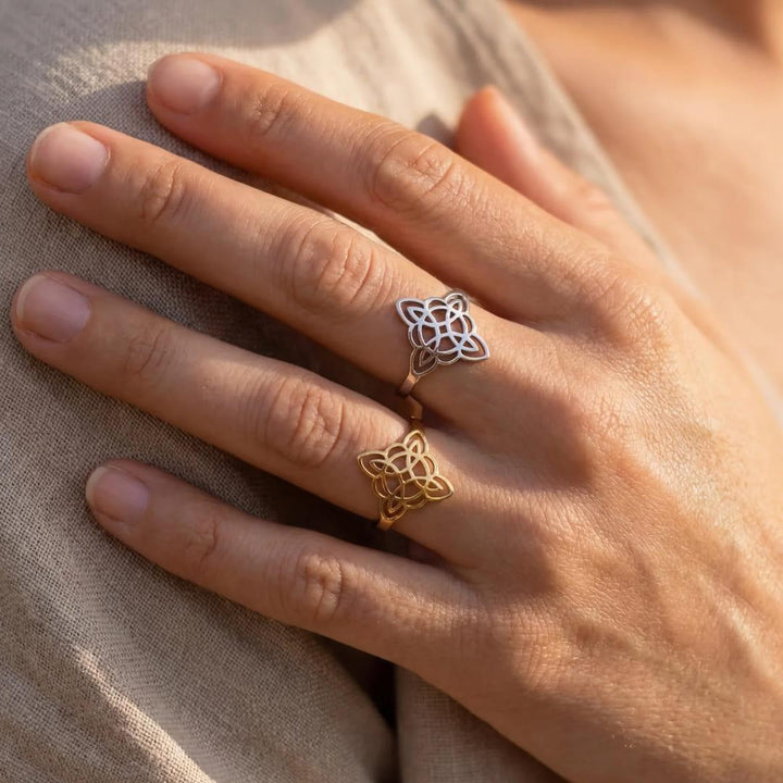 Adjustable Ring "Symbol of Protection" - Witch's Knot
