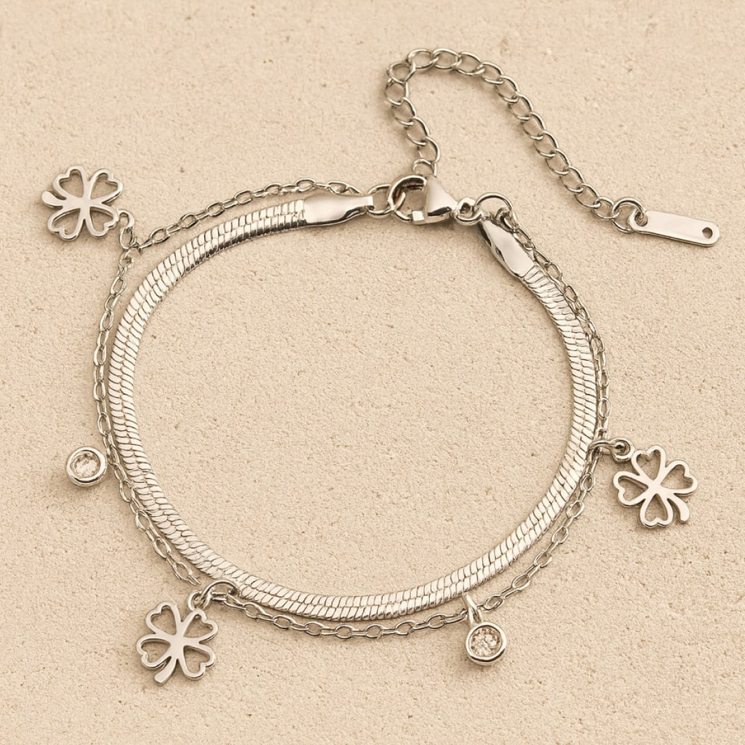 "Enchanted Clover" Bracelet - Gold / Silver