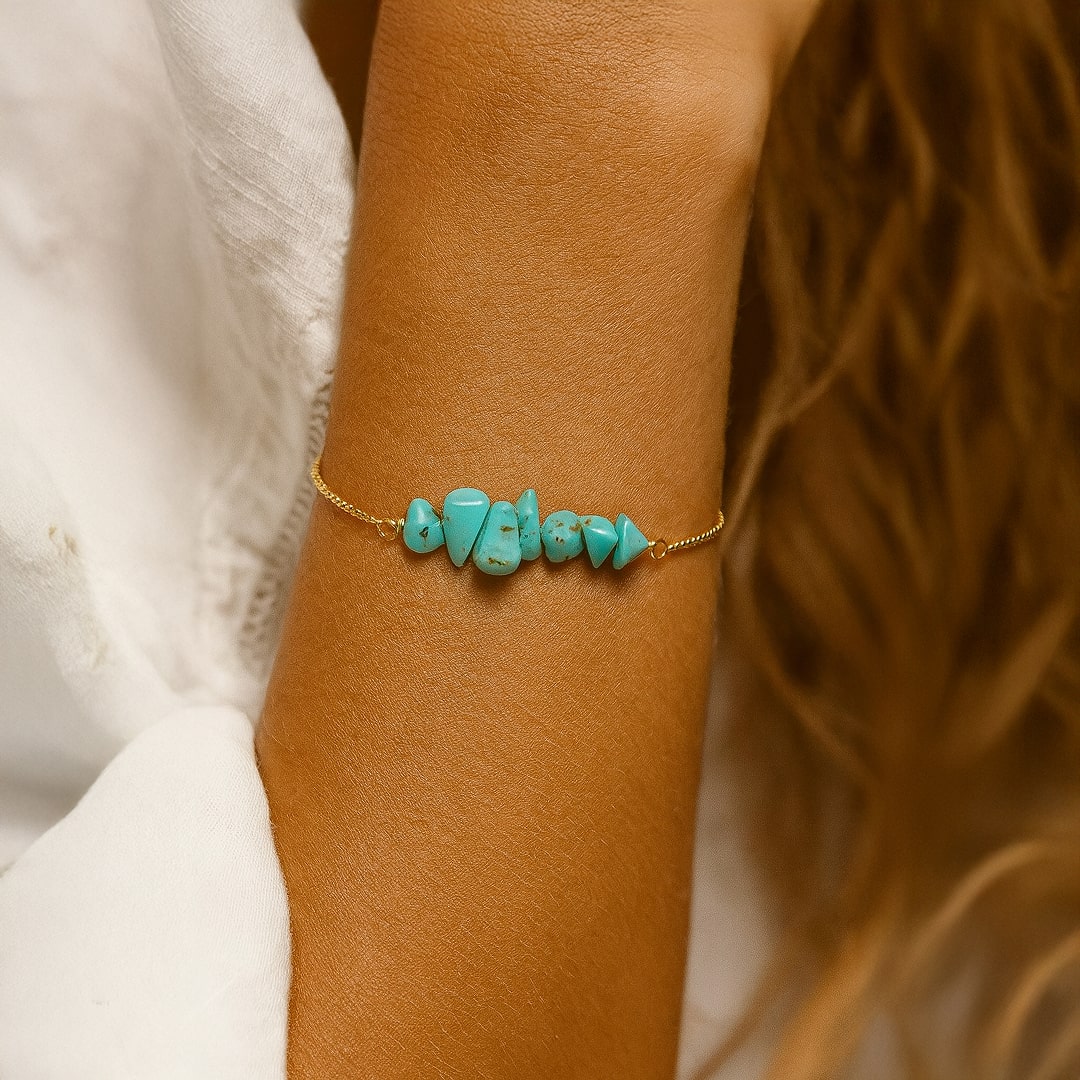 Fine Bracelet in Irregular Stones