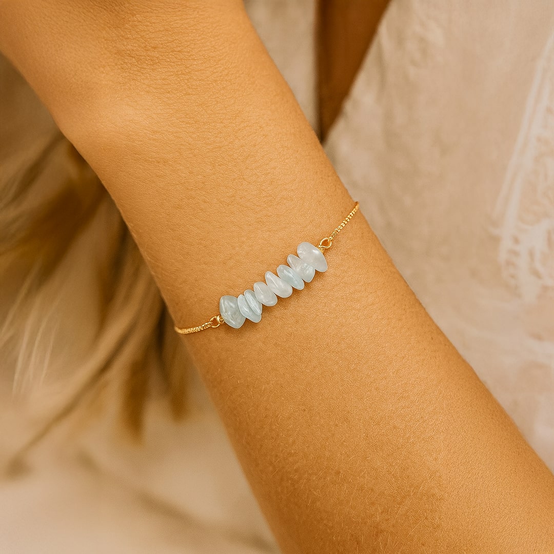Fine Bracelet in Irregular Stones