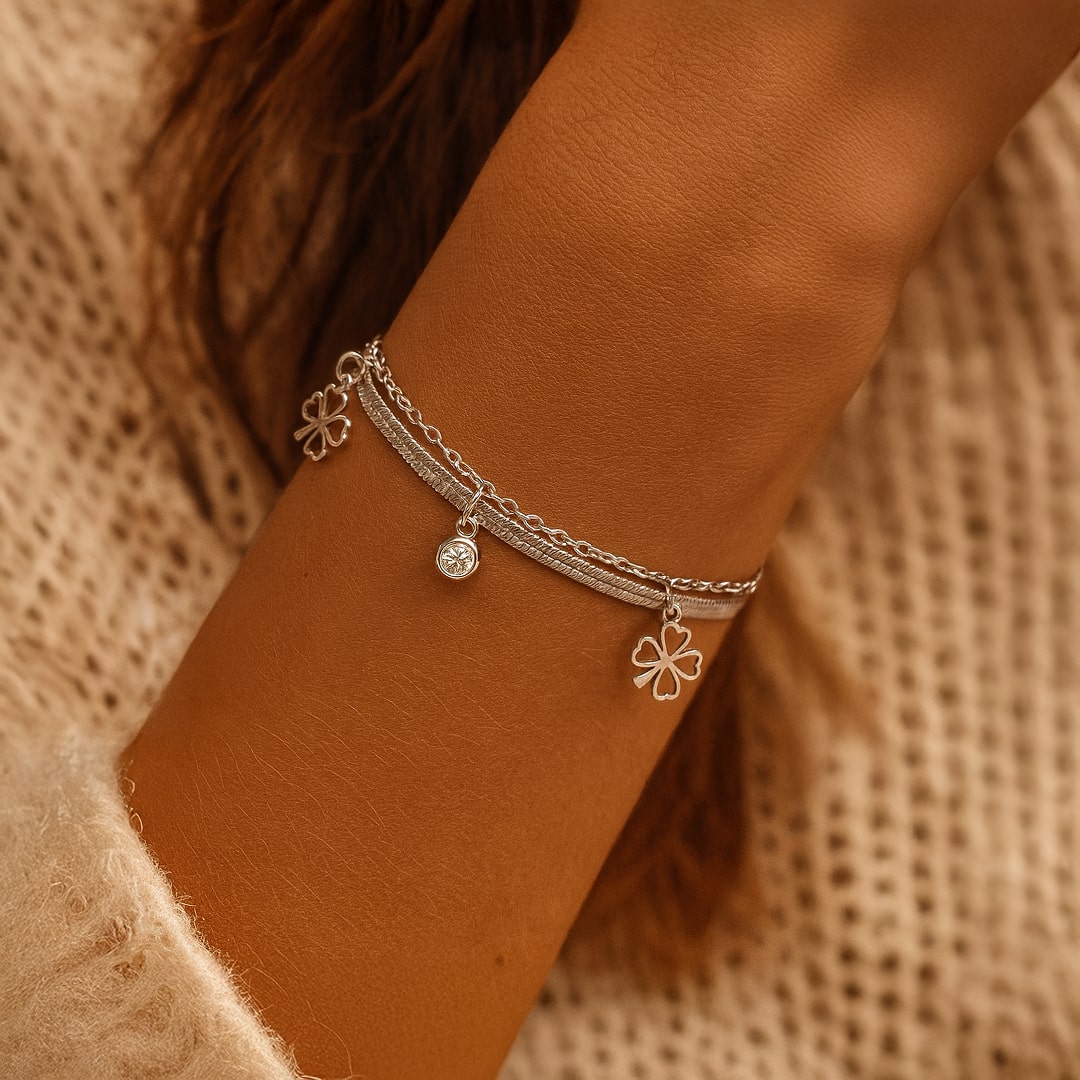 "Enchanted Clover" Bracelet - Gold / Silver