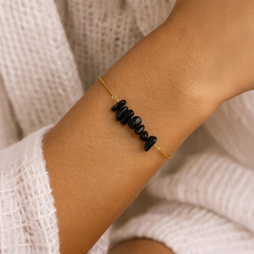 Fine Bracelet in Irregular Stones