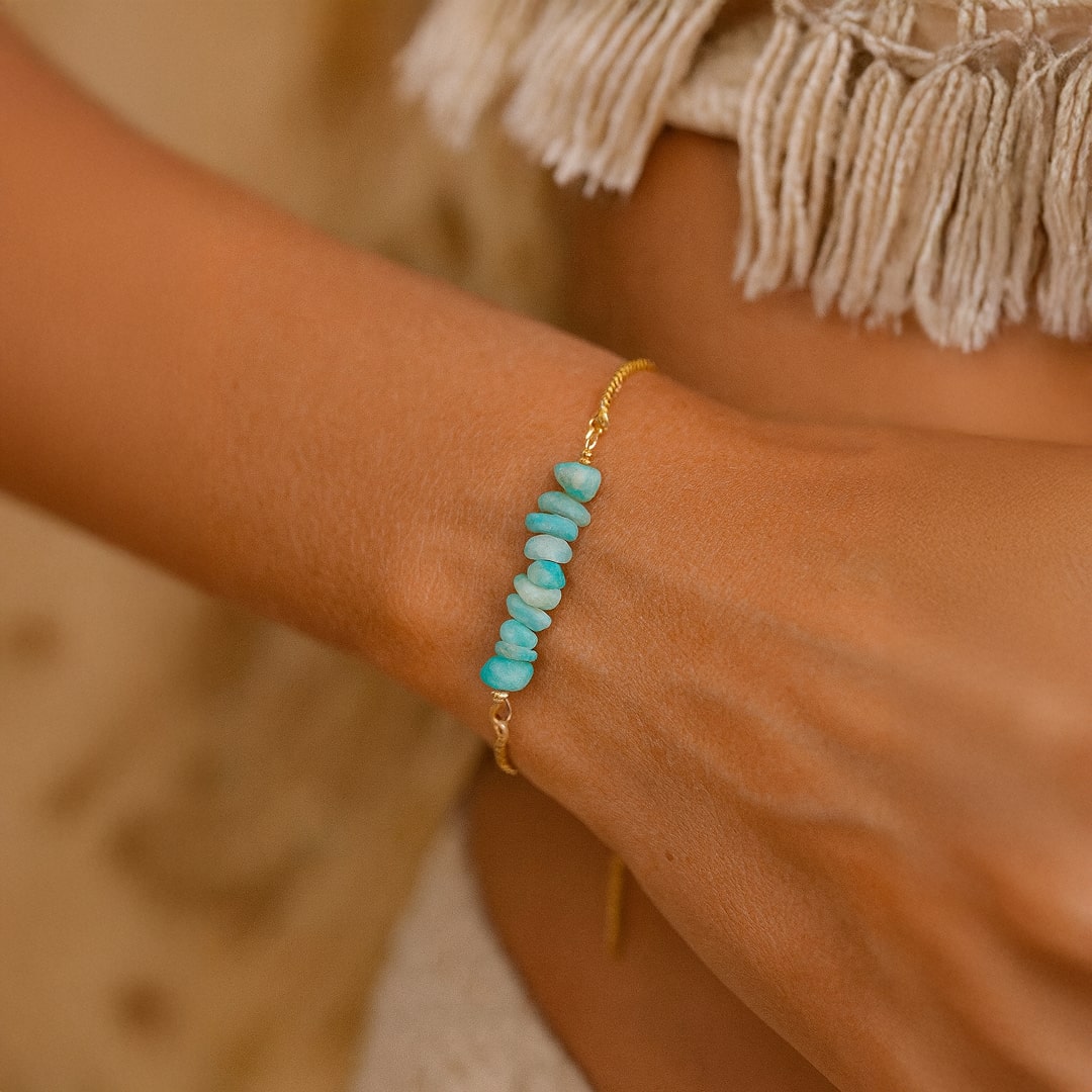 Fine Bracelet in Irregular Stones