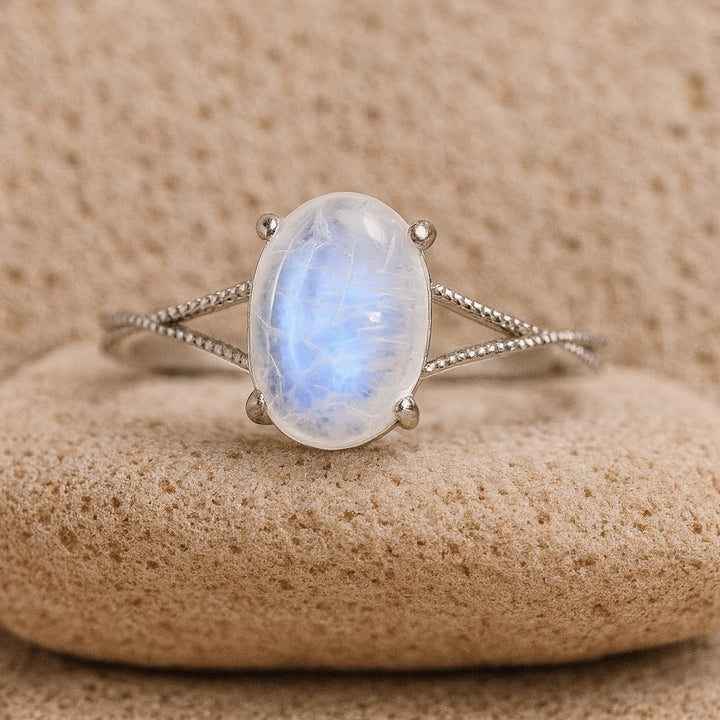 Adjustable Ring "Clarity of the Soul" in Moonstone