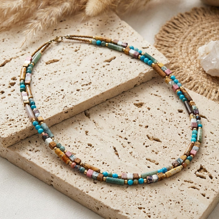 Chic Bohemian Necklace in Natural Stones