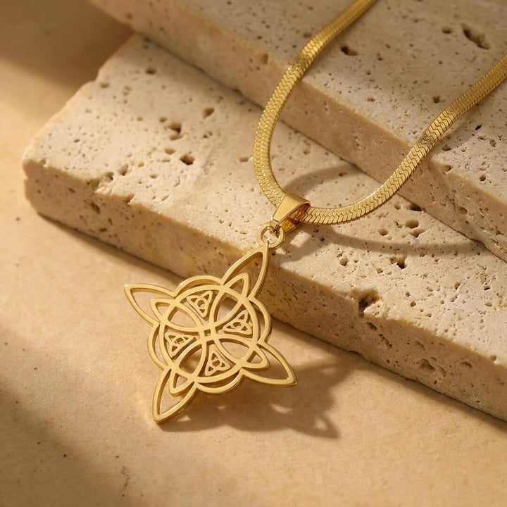 "Eternal Protection" Pendant - Witch's Knot, Flat Chain