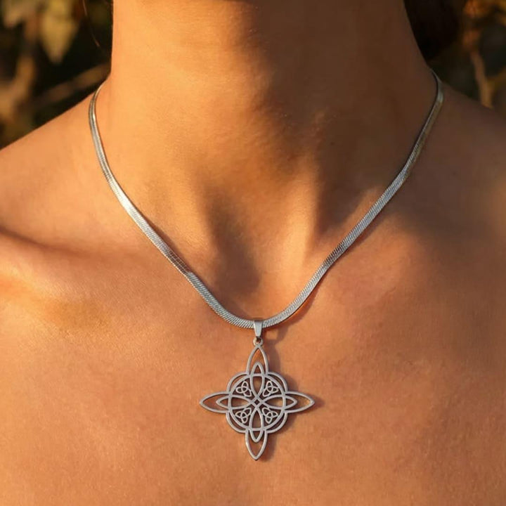 "Eternal Protection" Pendant - Witch's Knot, Flat Chain