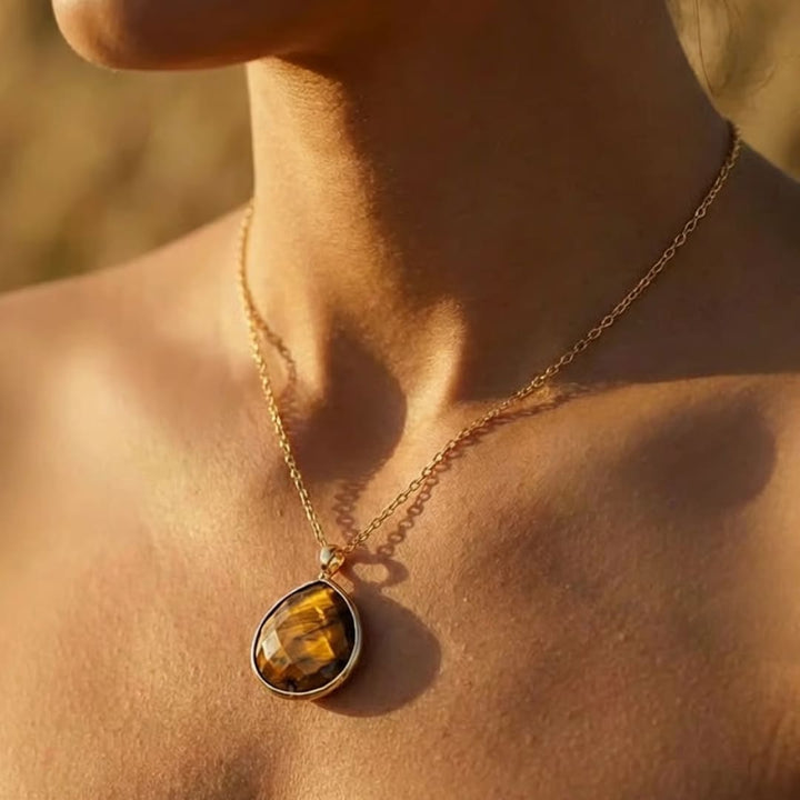 "Drop of Light" Pendant in Tiger's Eye