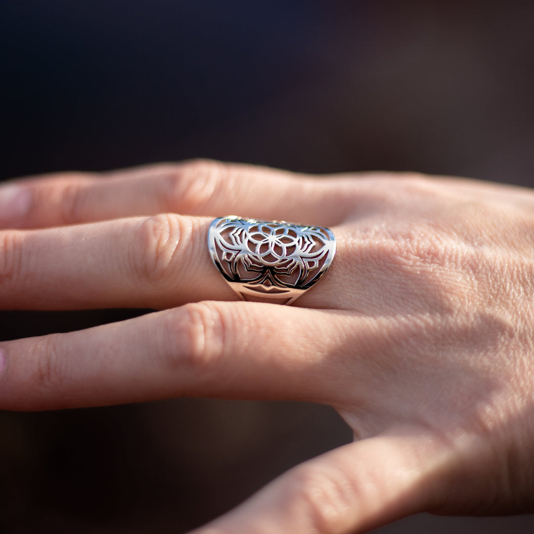 Adjustable Ring "Mandala Flower"