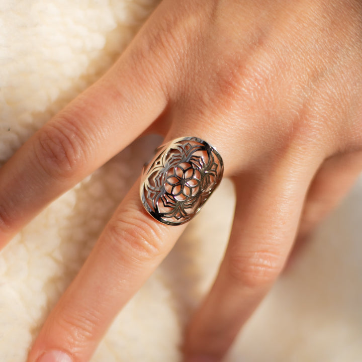 Adjustable Ring "Mandala Flower"