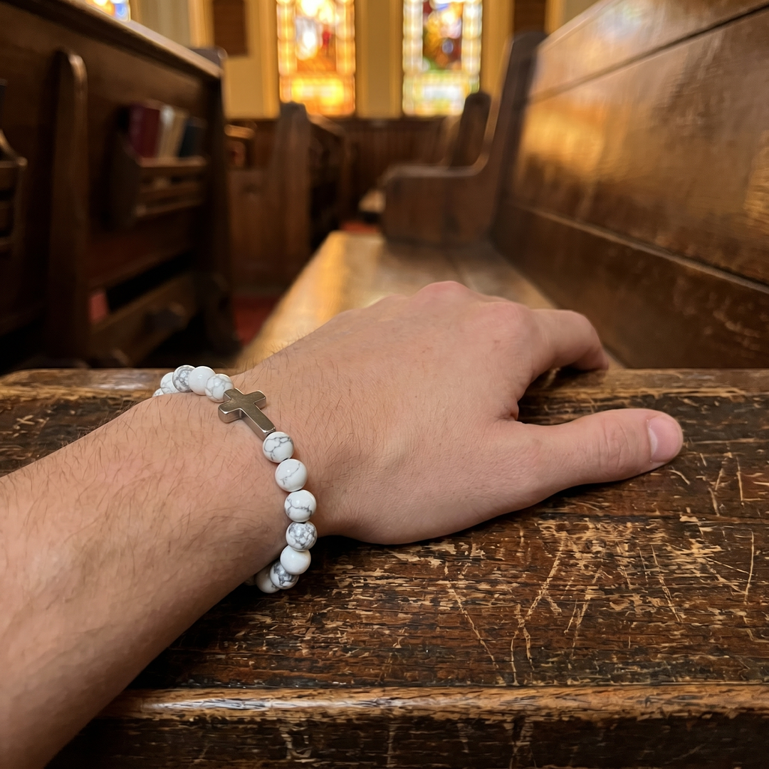 Free Today : Cloud Cross Bracelet