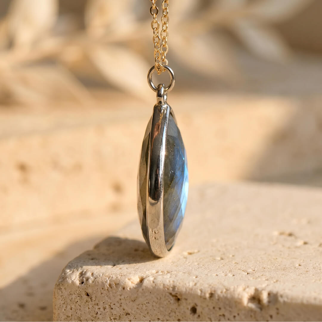 "Symbolic Protection" Pendant in Labradorite